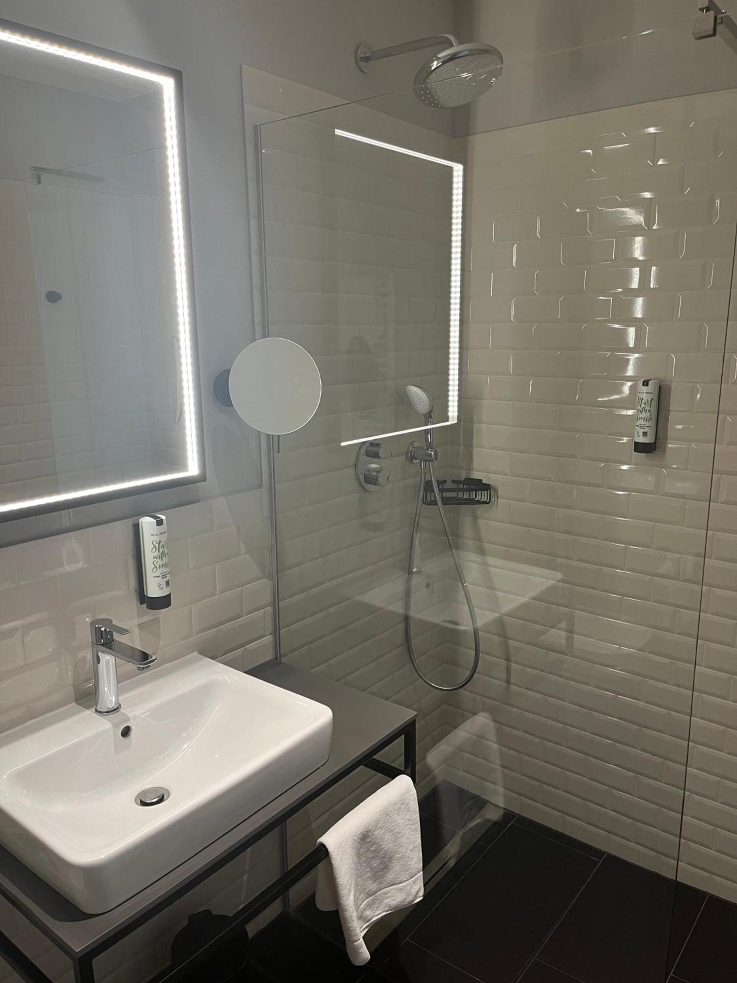Ina Boutique Hannover-linden - Digital Access